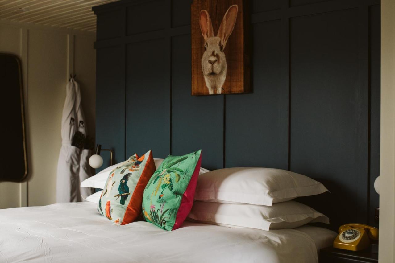 The Rabbit Hotel & Retreat Темпълпатрик Екстериор снимка