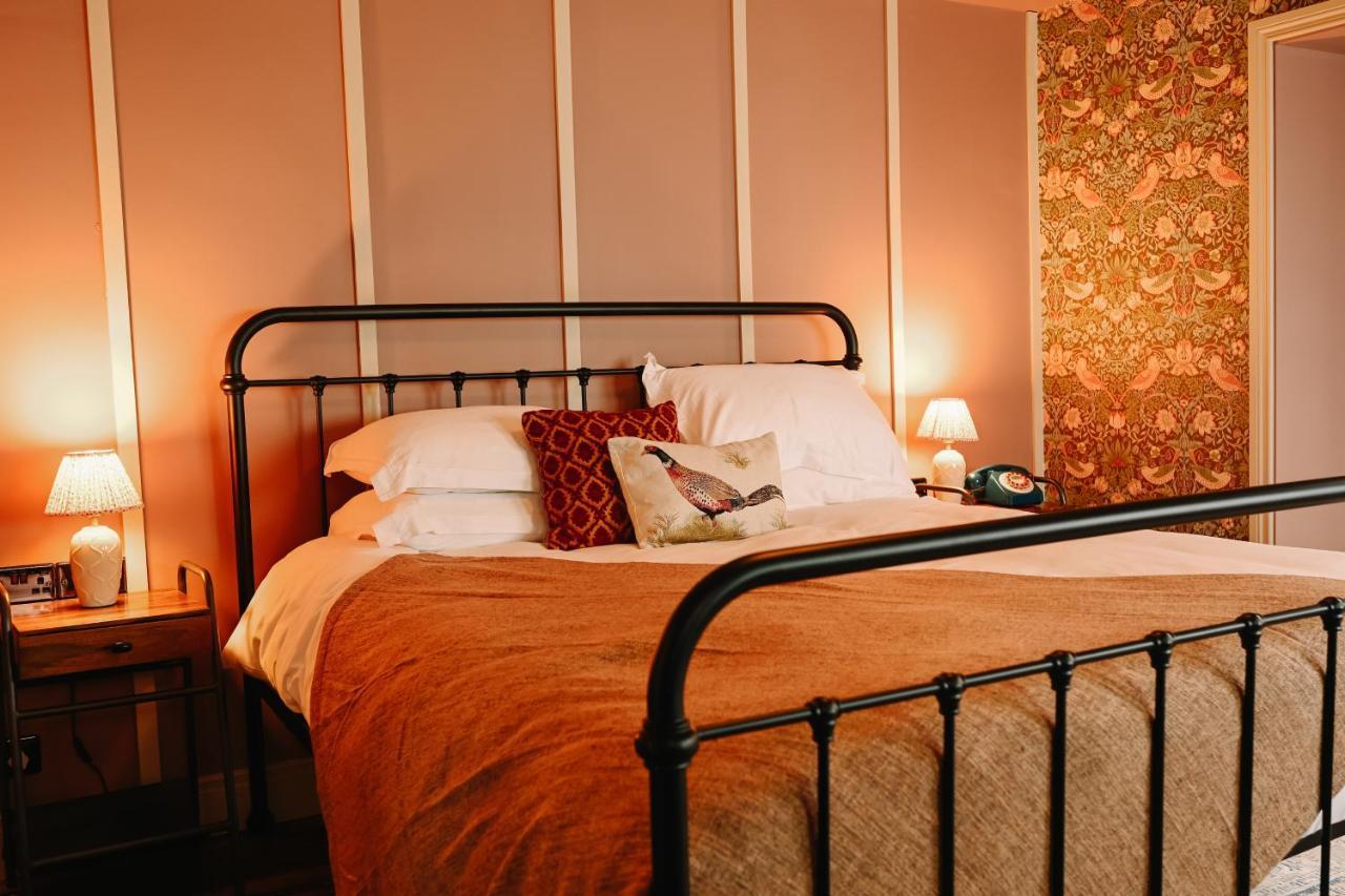 The Rabbit Hotel & Retreat Темпълпатрик Екстериор снимка