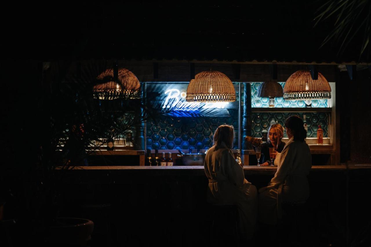 The Rabbit Hotel & Retreat Темпълпатрик Екстериор снимка