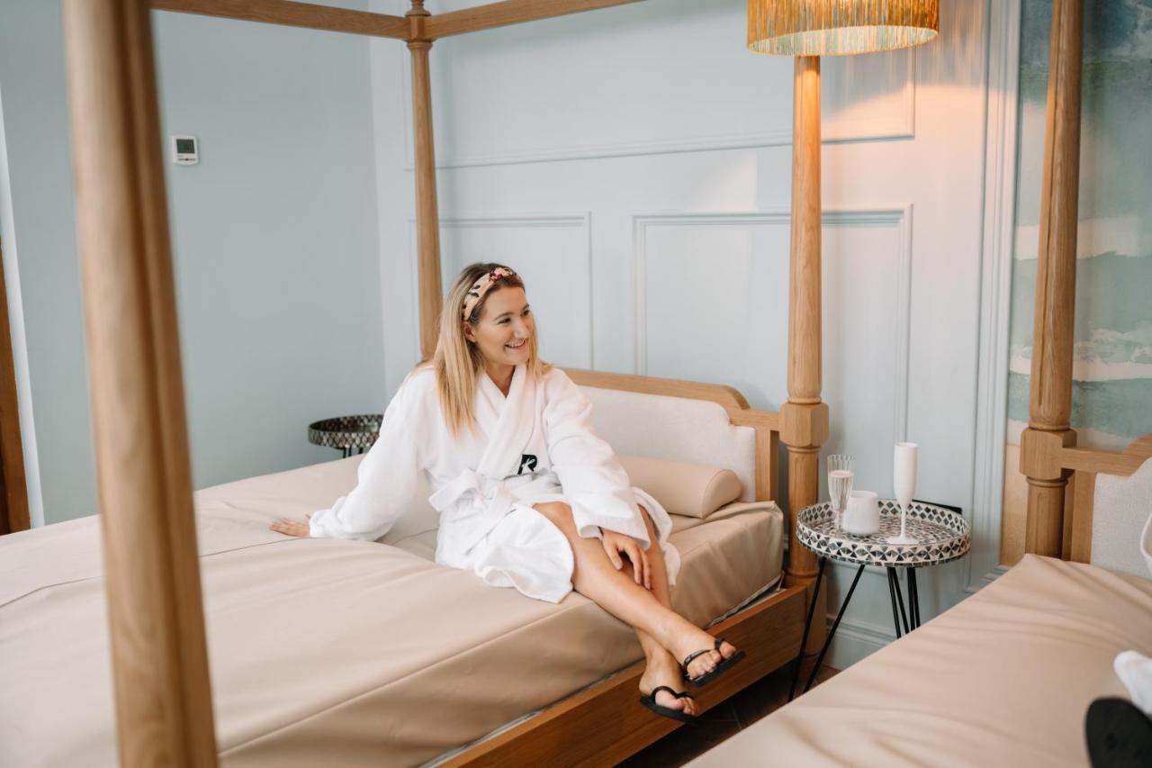 The Rabbit Hotel & Retreat Темпълпатрик Екстериор снимка