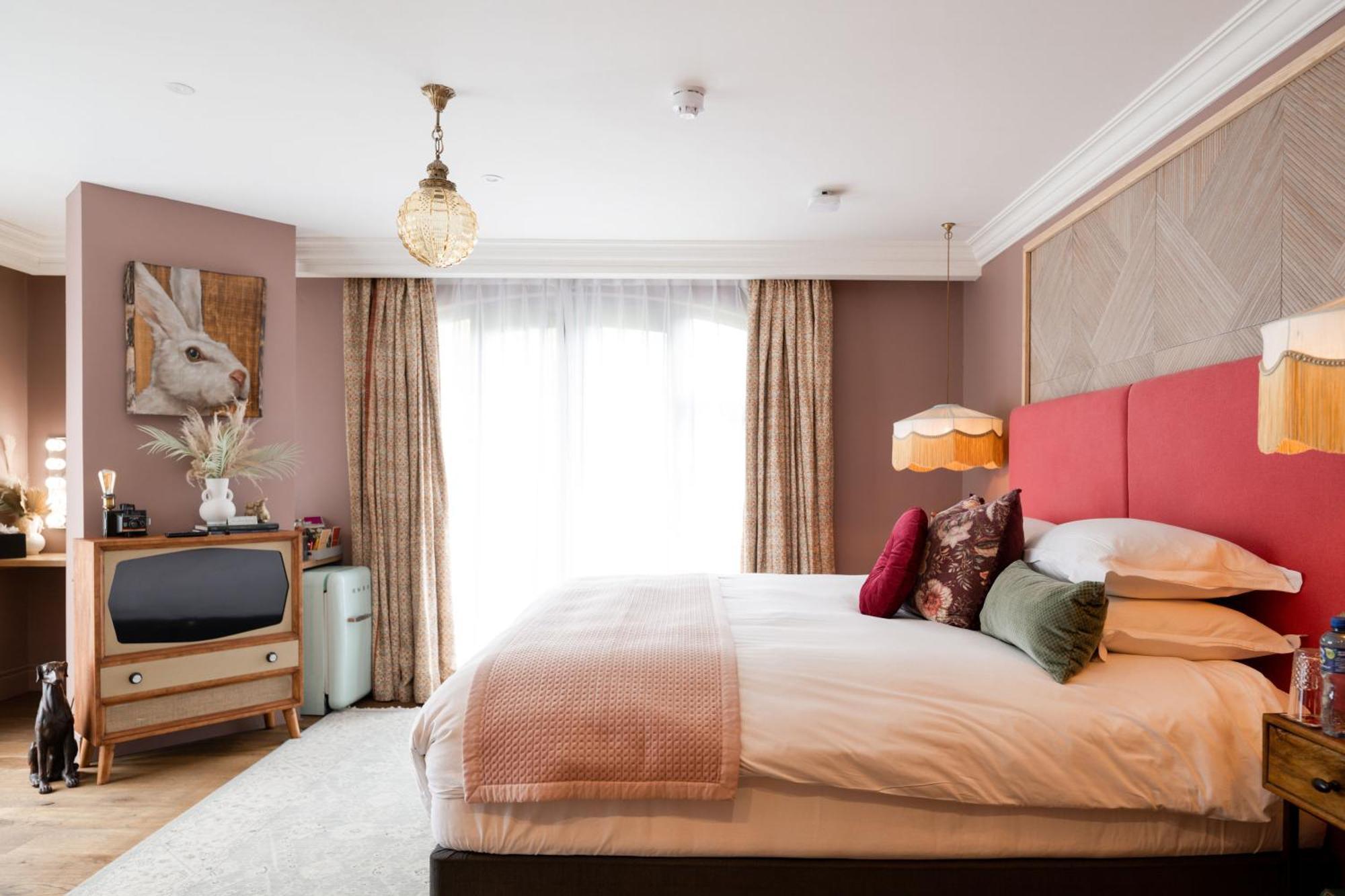 The Rabbit Hotel & Retreat Темпълпатрик Екстериор снимка